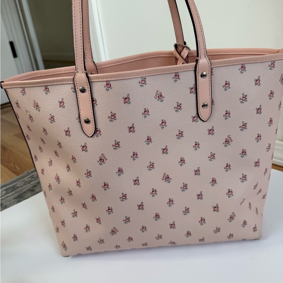 Coach Reversible City Tote with Floral Ditsy Print - Picture 2 of 5